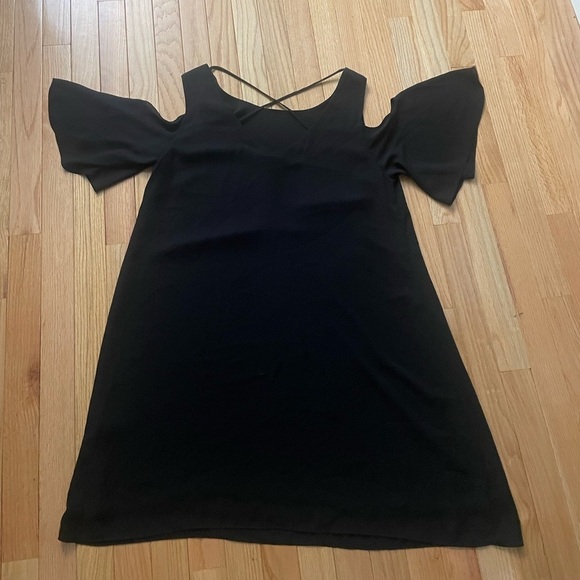 Chelsea 28 Black Dress with Flare Sleeves Size Large - Picture 5 of 6
